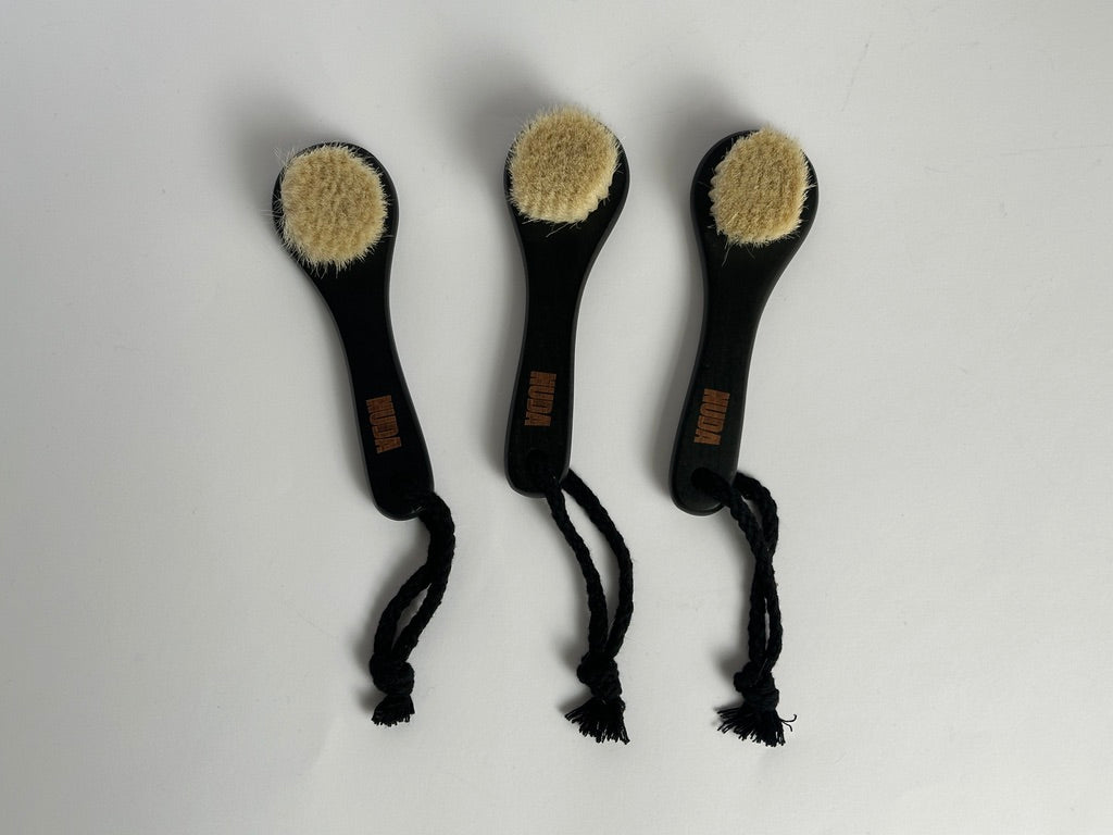 Face Dry Brush